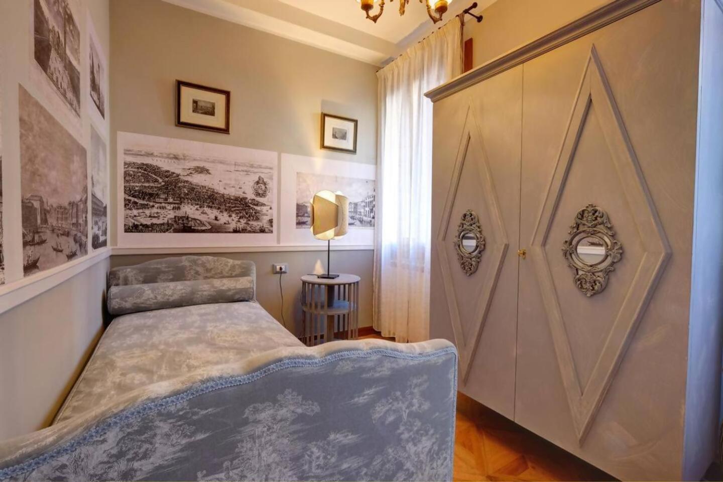 Campanile Canonica Design House Apartment Venedig